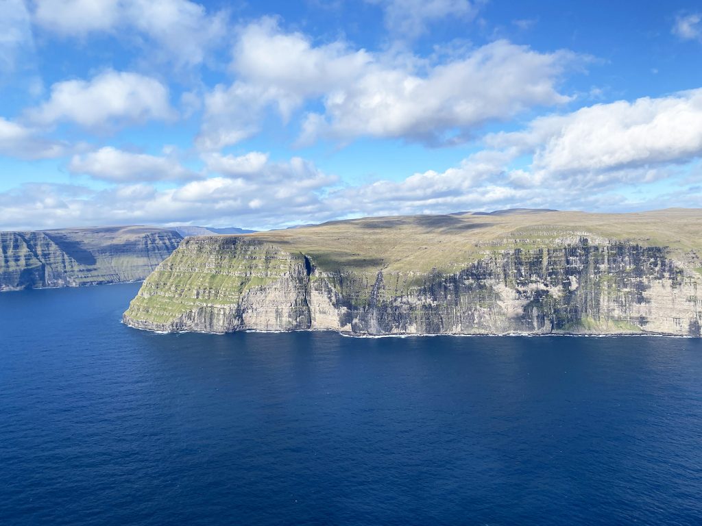 Med helikopter til Svínoy, Færøerne Blog