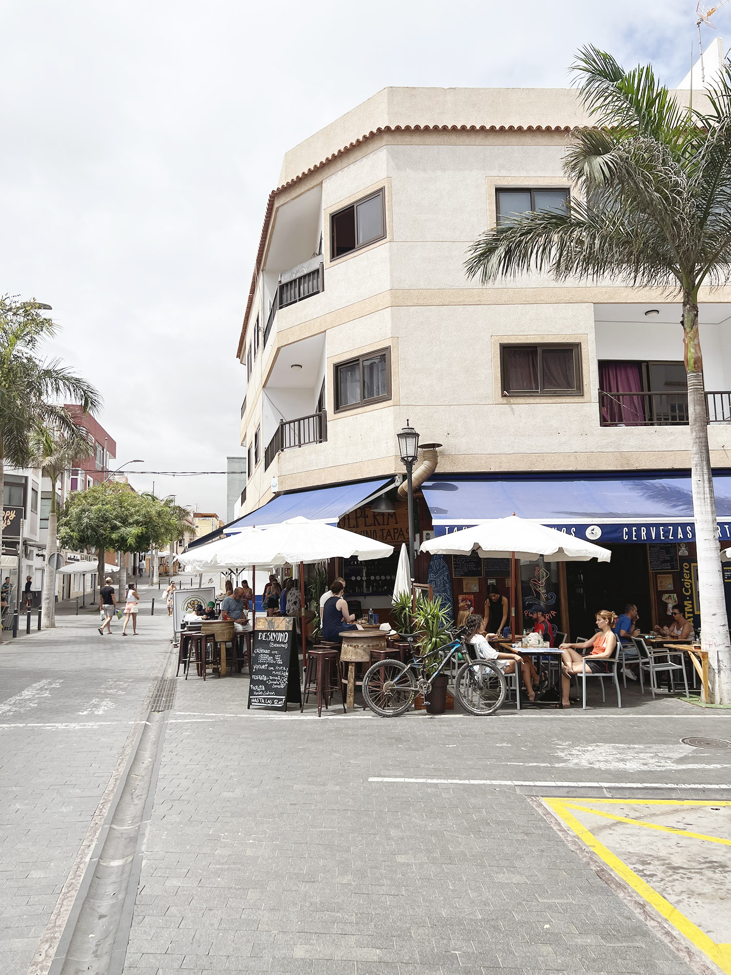 Pulperia DejaVu Cafe - En blæksprutterestaurant i Corralejo