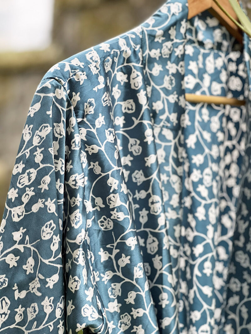Petroleumsgrøn Silk Robe - Ketut Riyanti - Fair Fashion fra Bali - Mitzie Mee Shop