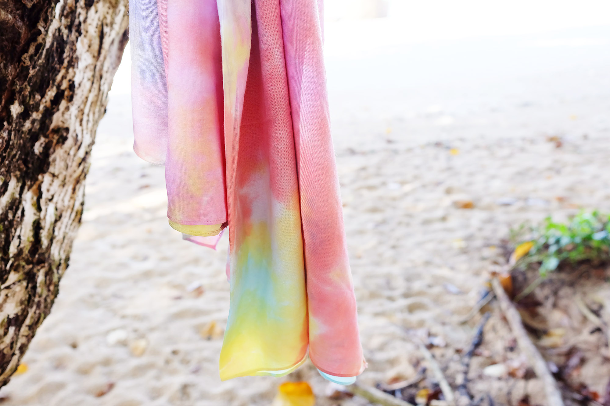 Mening solsikke Tilintetgøre Tie-dye/batik - Sådan kan det styles - Mode & Livsstil - Mitzie Mee Blog