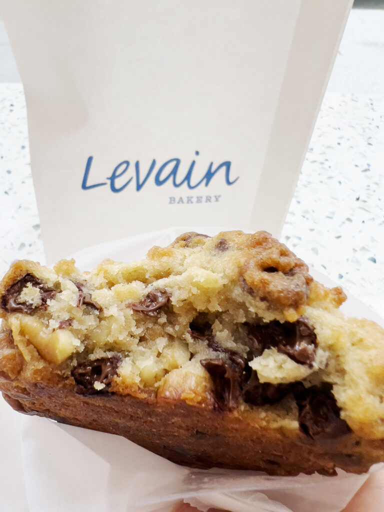 New York: Levain og en Chocolate Chip Walnut Cookie
