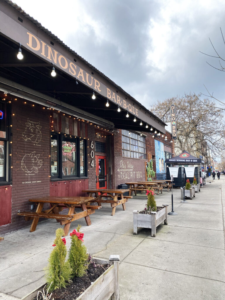 New York: Dinosaur Bar-B-Que i Brooklyn – Hvad skal man bestille?