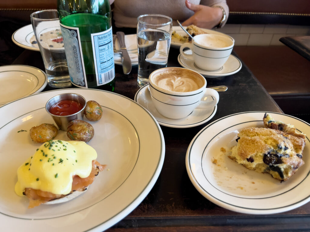 New York: Morgenmad på Pastis