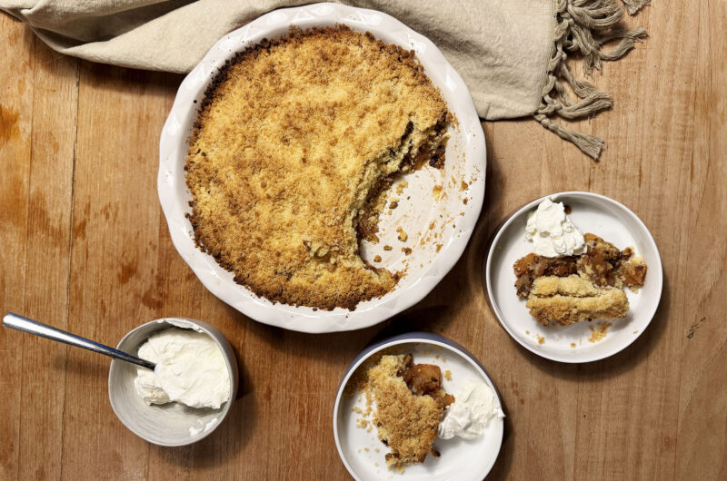 Opskrift: Apple Crumble med Marcipan og Granola