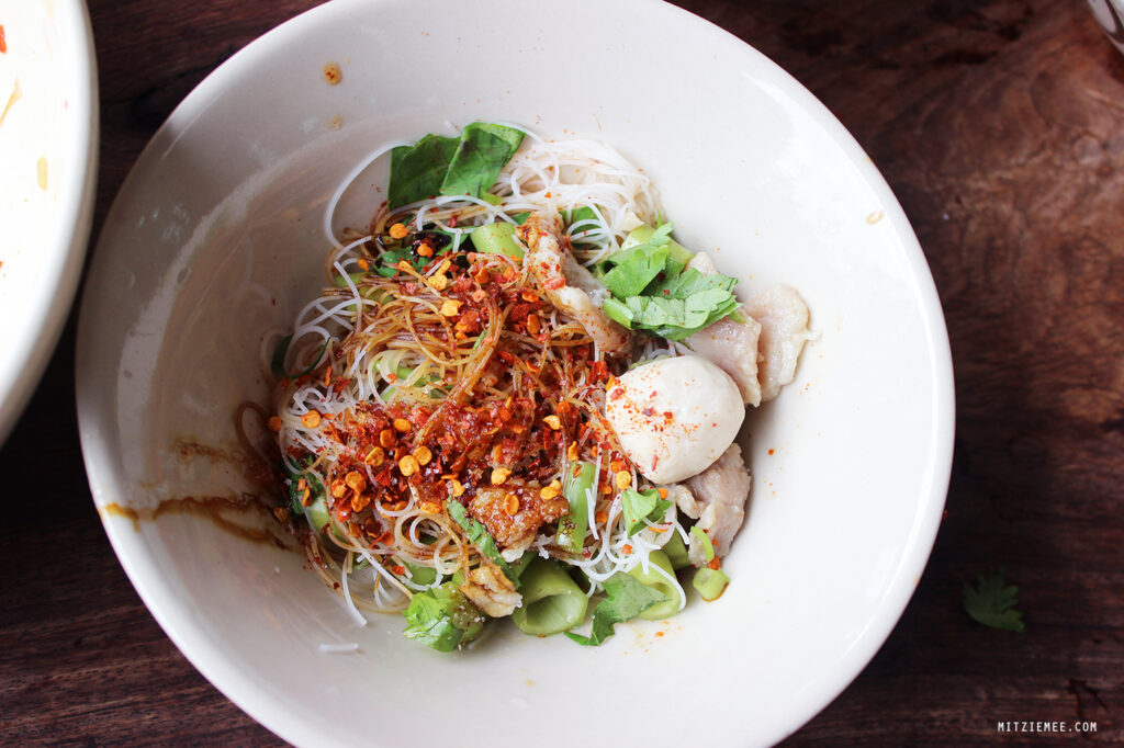 Bangkok: Baan Kuay Tiew Ruathong og Boat Noodle Alley