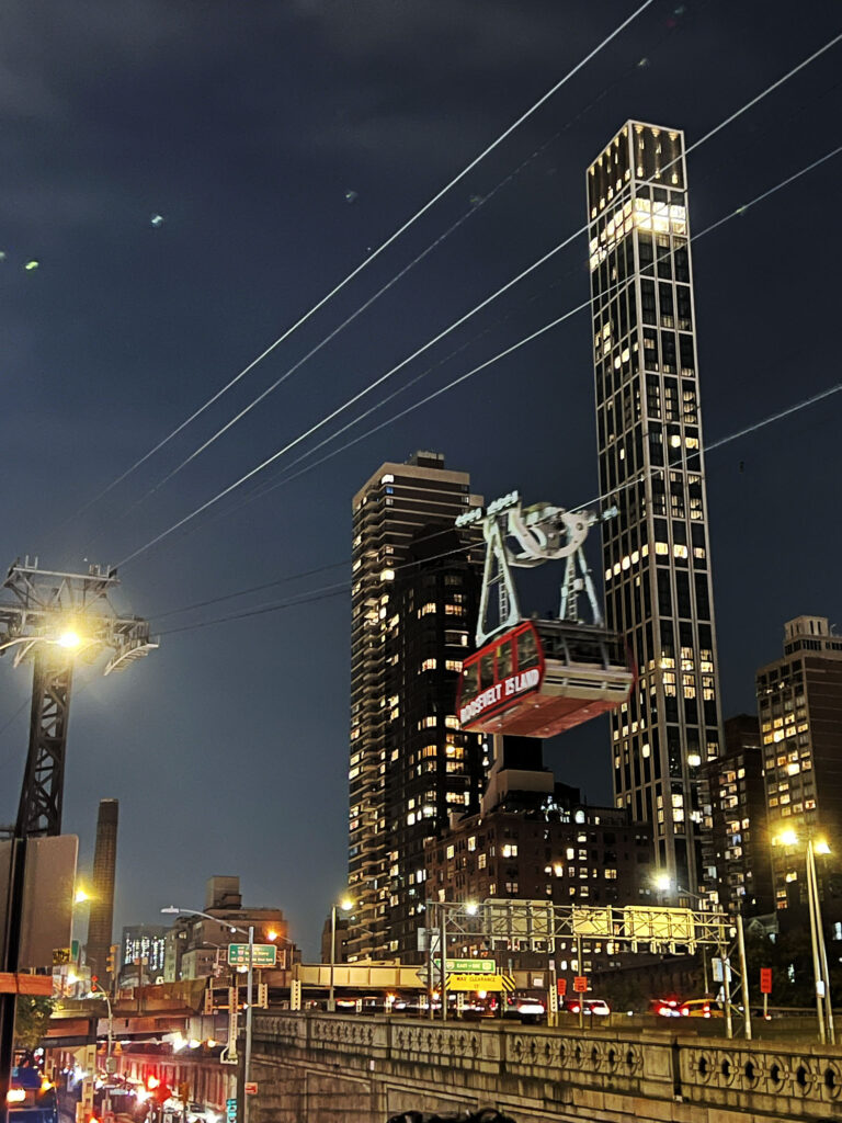 New York: Svævebanen til Roosevelt Island