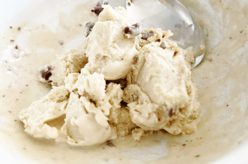 Opskrift: Bananis med peanutbutter og chokolade