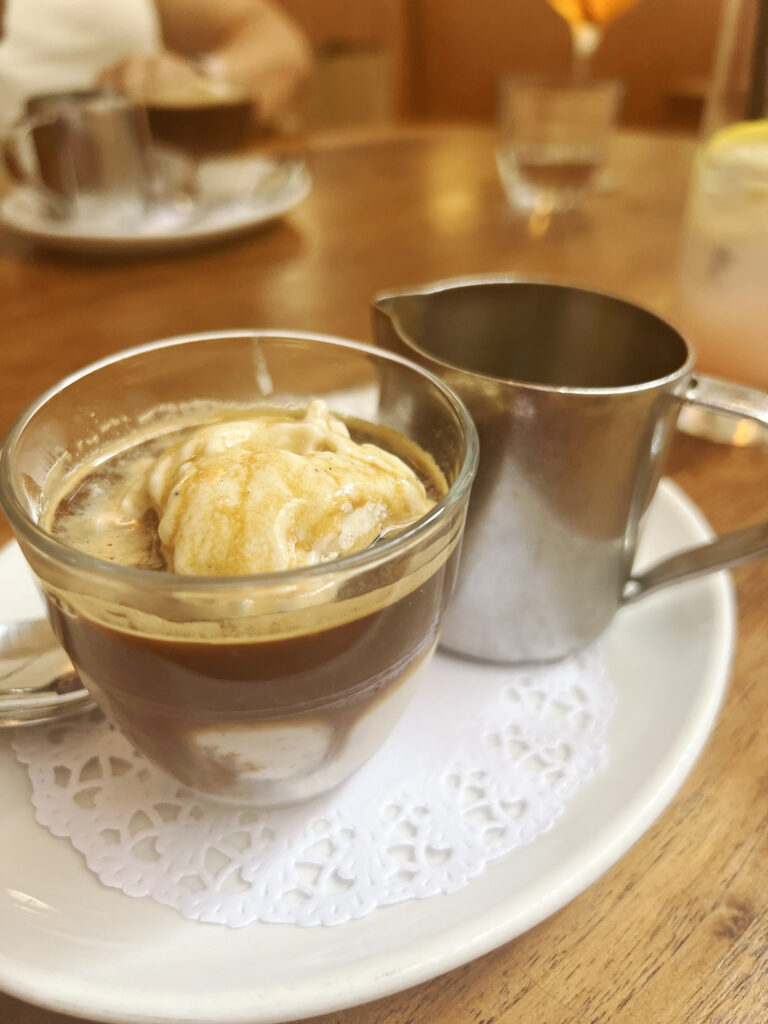 Affogato: Når vaniljeis møder espresso