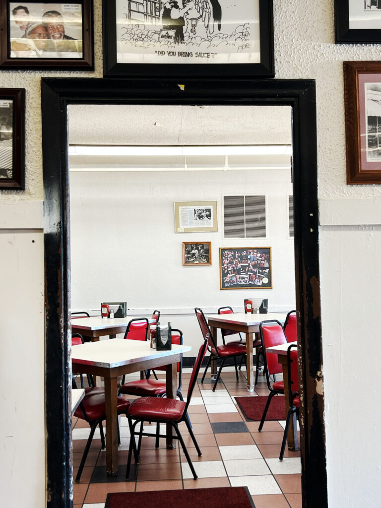 Arthur Bryant’s i Kansas City – En barbecueklassiker der holder