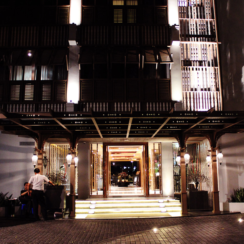 Riva Surya - Skønt boutique hotel i Bangkok