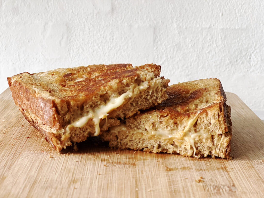 Opskrift: Grilled cheese sandwich med sennep
