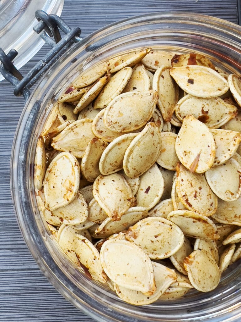 Opskrift: Harissa-ristede Græskarkerner